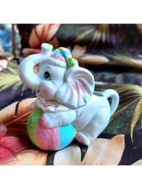 Vintage Circus Elephant on Ball Creamer